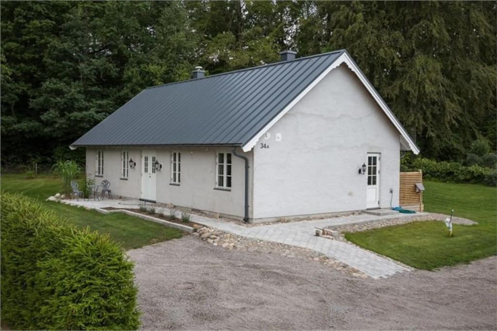 Beautiful And Cosy House Near The Lake Olofstrom Bagian luar foto